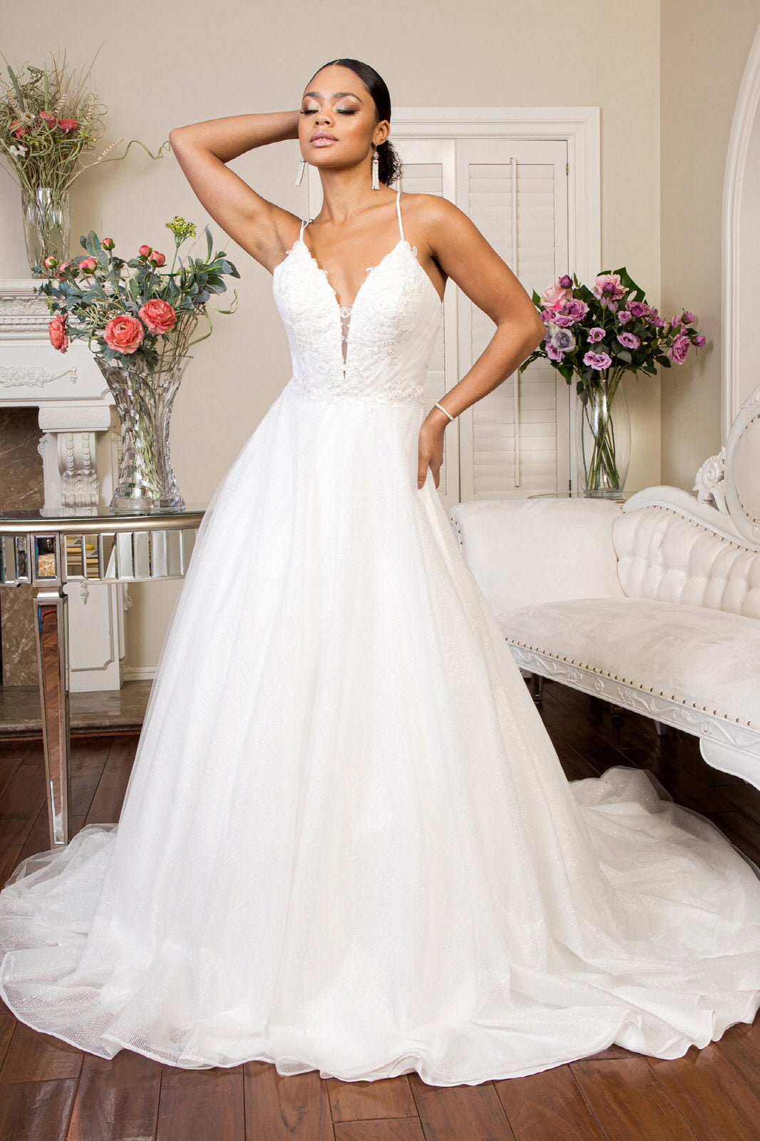 Elizabeth K - GL1905 - Vestido de novia escote corazón con corpiño bordado Ariststyles
