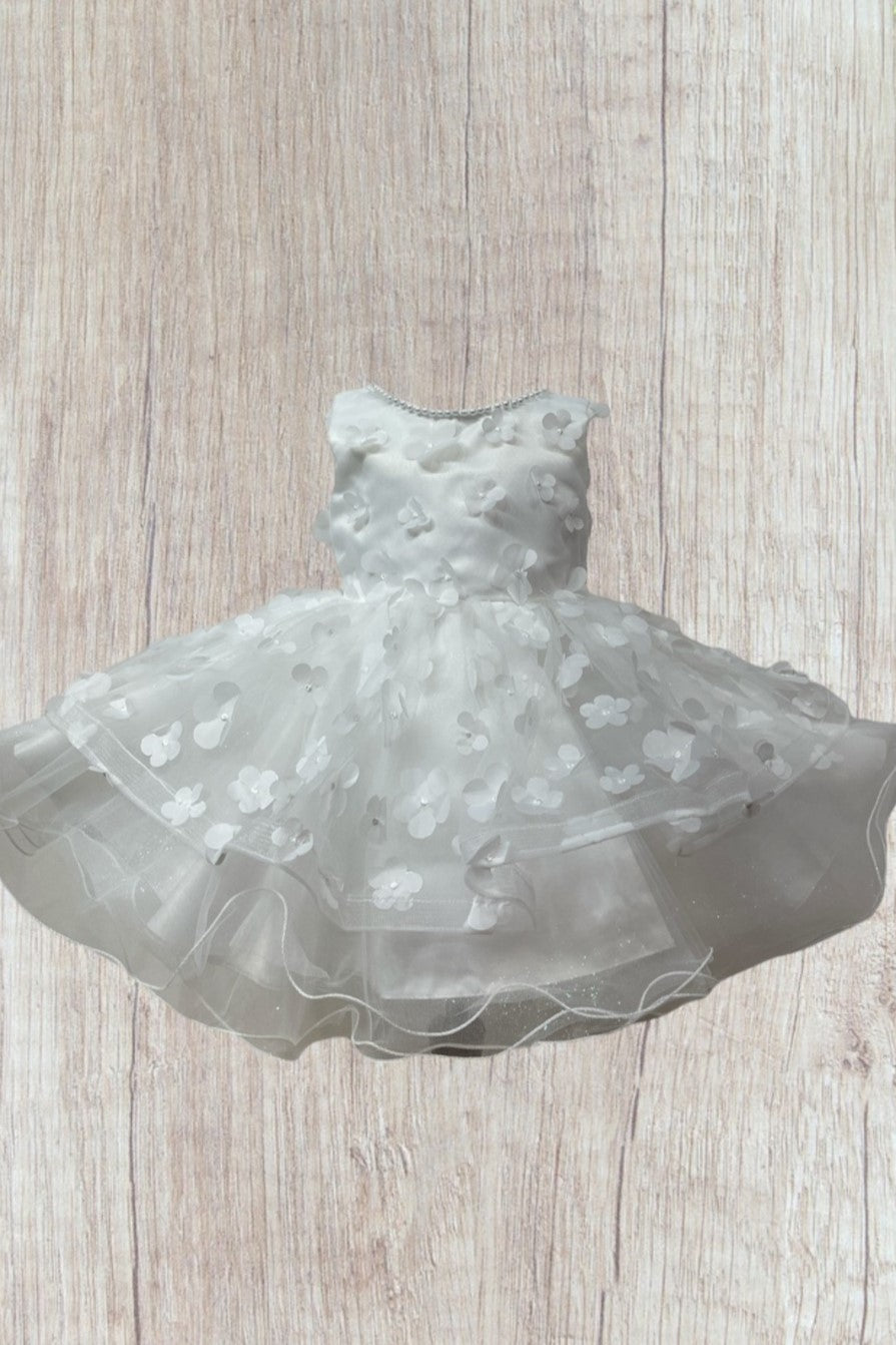 Vestido de comunión para niña con capas de tul y apliques florales de Cinderella Couture USA AS9170B