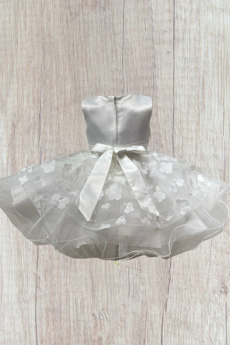 Vestido de comunión para niña con capas de tul y apliques florales de Cinderella Couture USA AS9170B