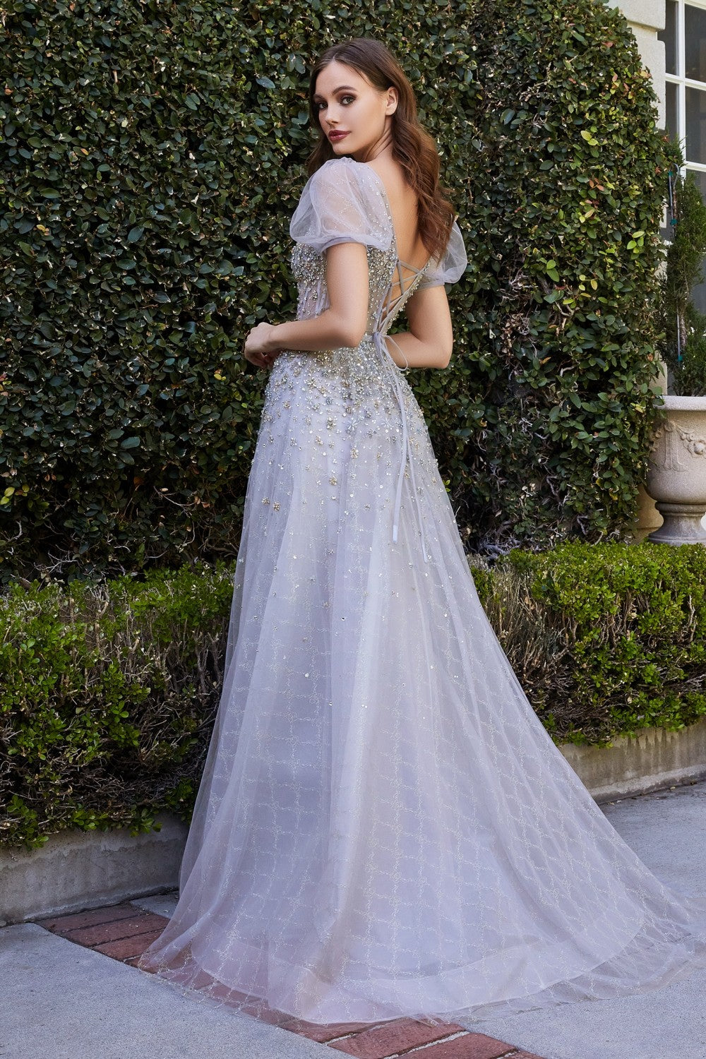 Váy Quinceanera vải tuyn trễ vai của Cinderella Couture – Ariststyles